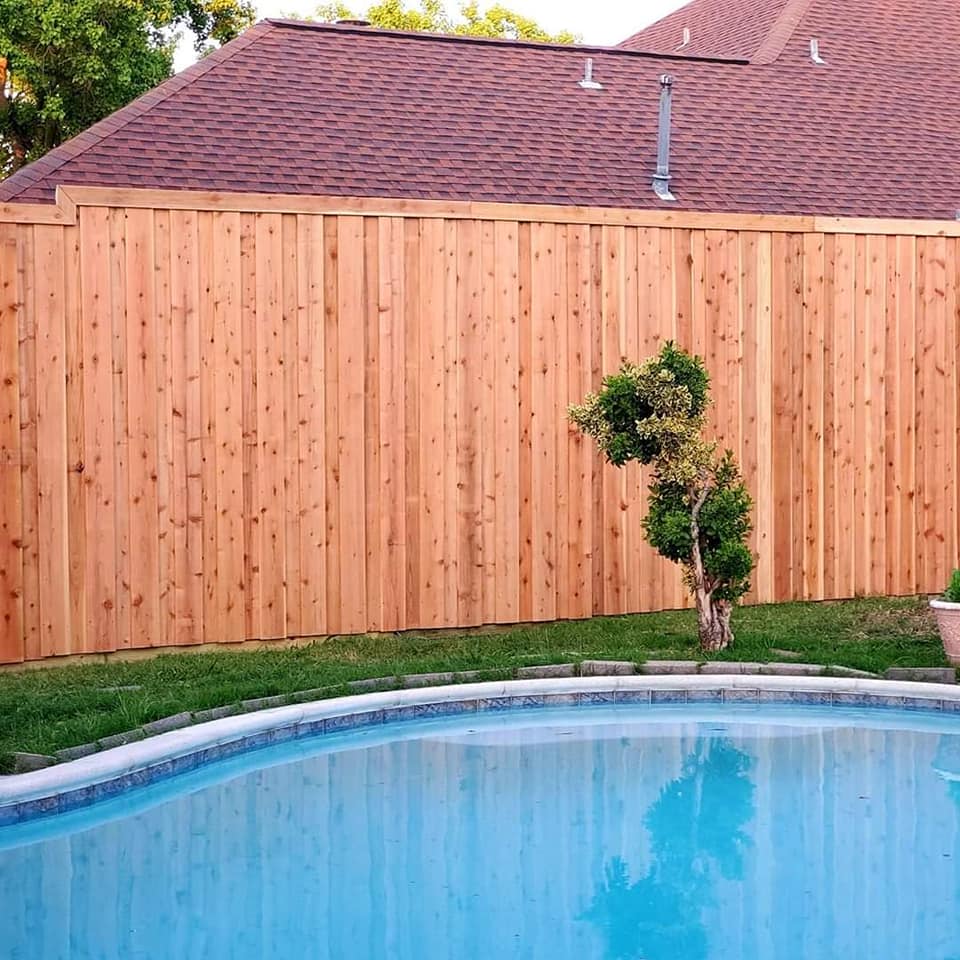 new fence installtion, wooden fence install, cedar residential fence.